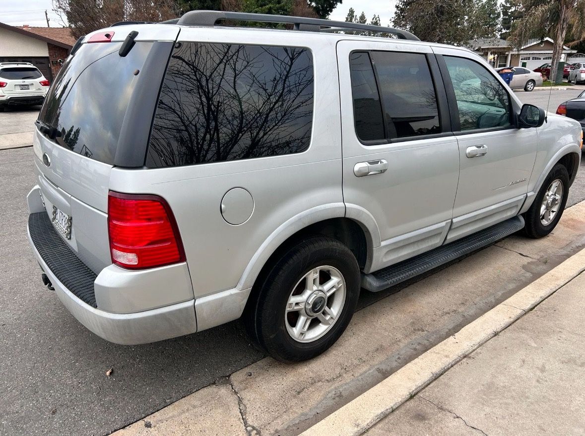 2002 Ford Explorer
