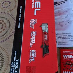 Exclusive

Milwaukee
M12 FUEL 12V Lithium-Ion Brushless Cordless 3/8 in. Right Angle Impact Wrench (Tool-Only)