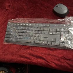Logitech Wireless Keyboard And Mouse 