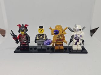 LEGO Ninjago Limited Edition Minifigure Set Toys R Us Exclusive 29 Pieces