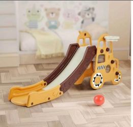 Toddler slide with basketball hoop yellow - NEW in box
