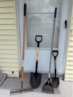 Wood Handle Garden Essentials Tool Set (Poly Leaf Rake, 2 sizes Digging Shovel and Bow Rake)