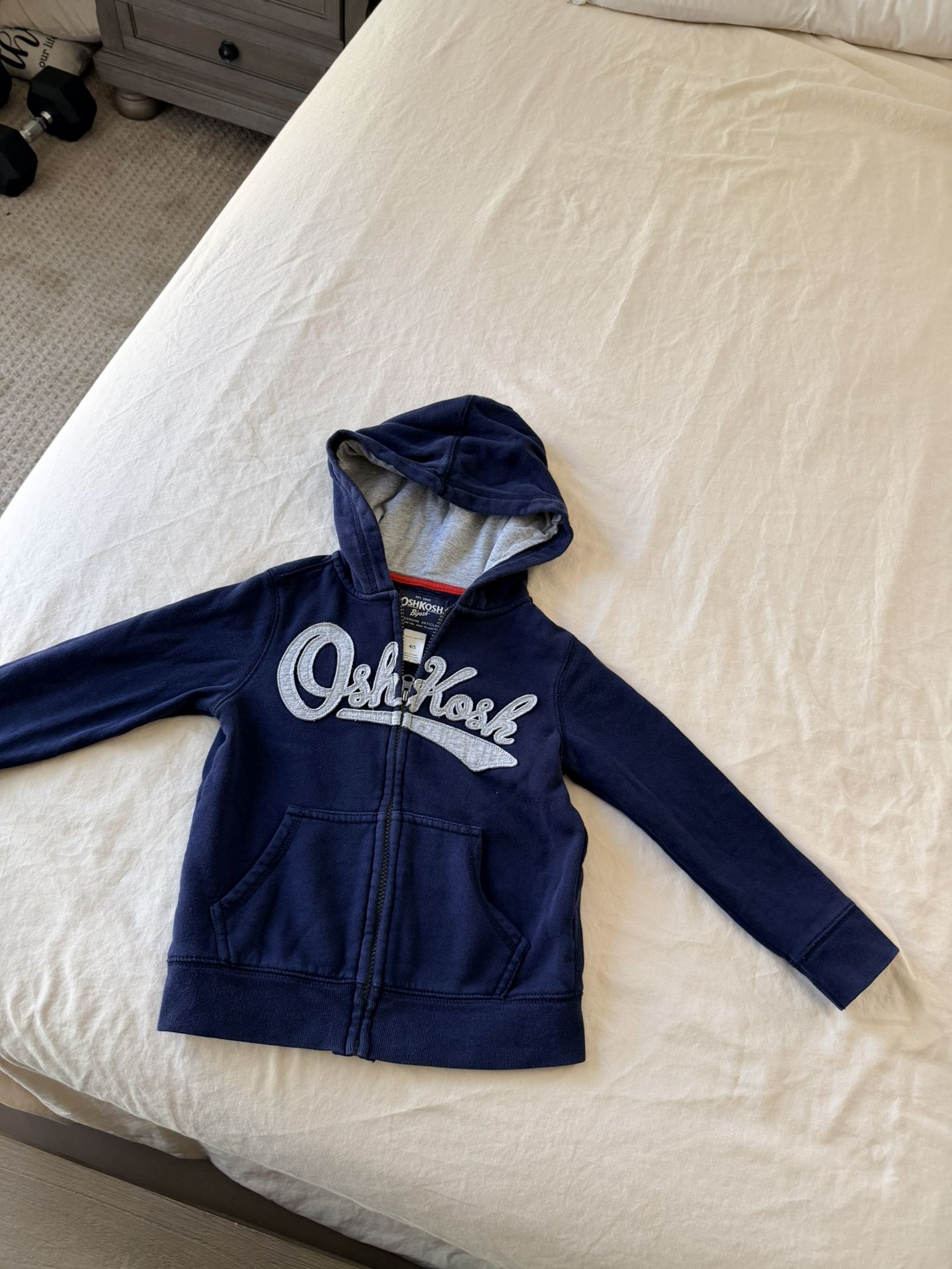 4 / 5 Oshkosh jacket sweater