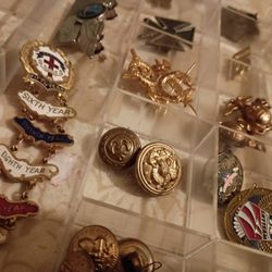 Box Of Gas Old Military And Organization Pins