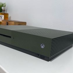 Xbox One S Limited Edition Military Green