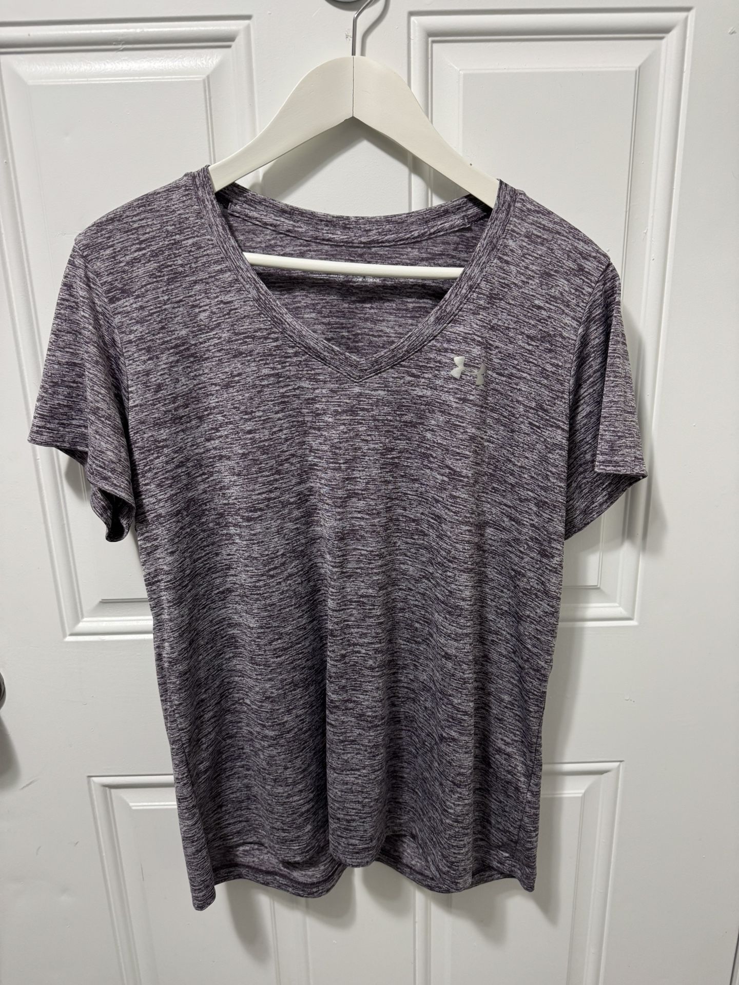 Under Armour Heat Gear Loose Purple Top. Women’s Size XL