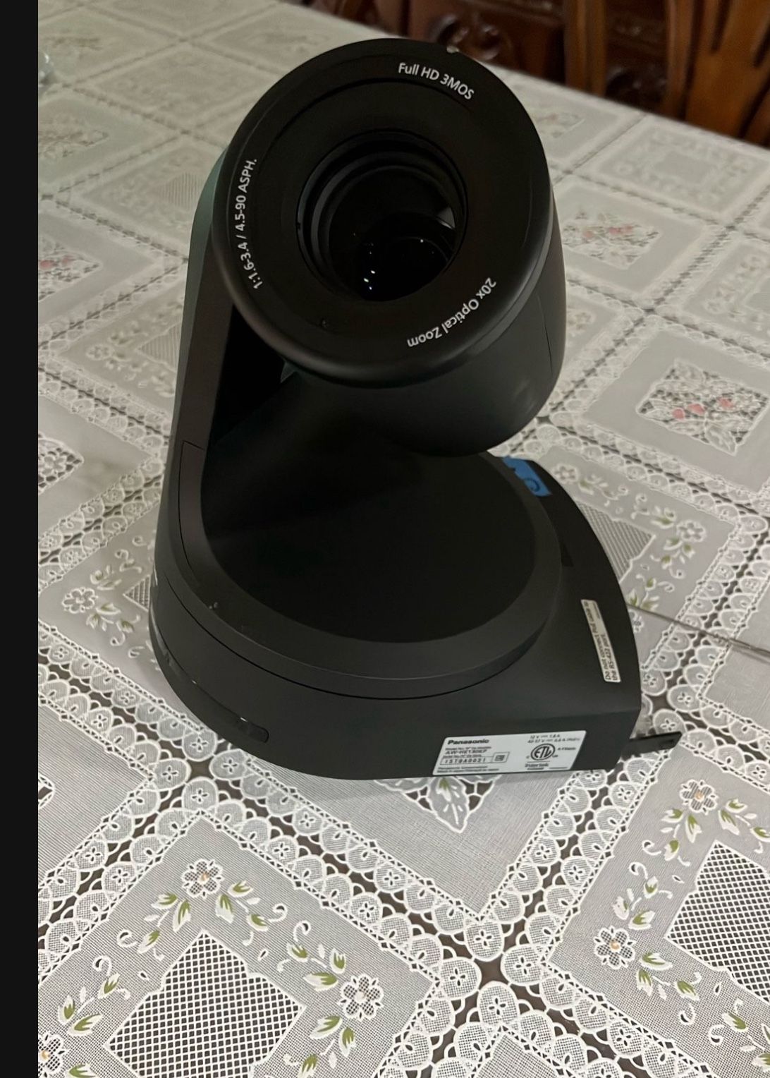 Panasonic AW-E 130 Full HD Super-PTZ Camera