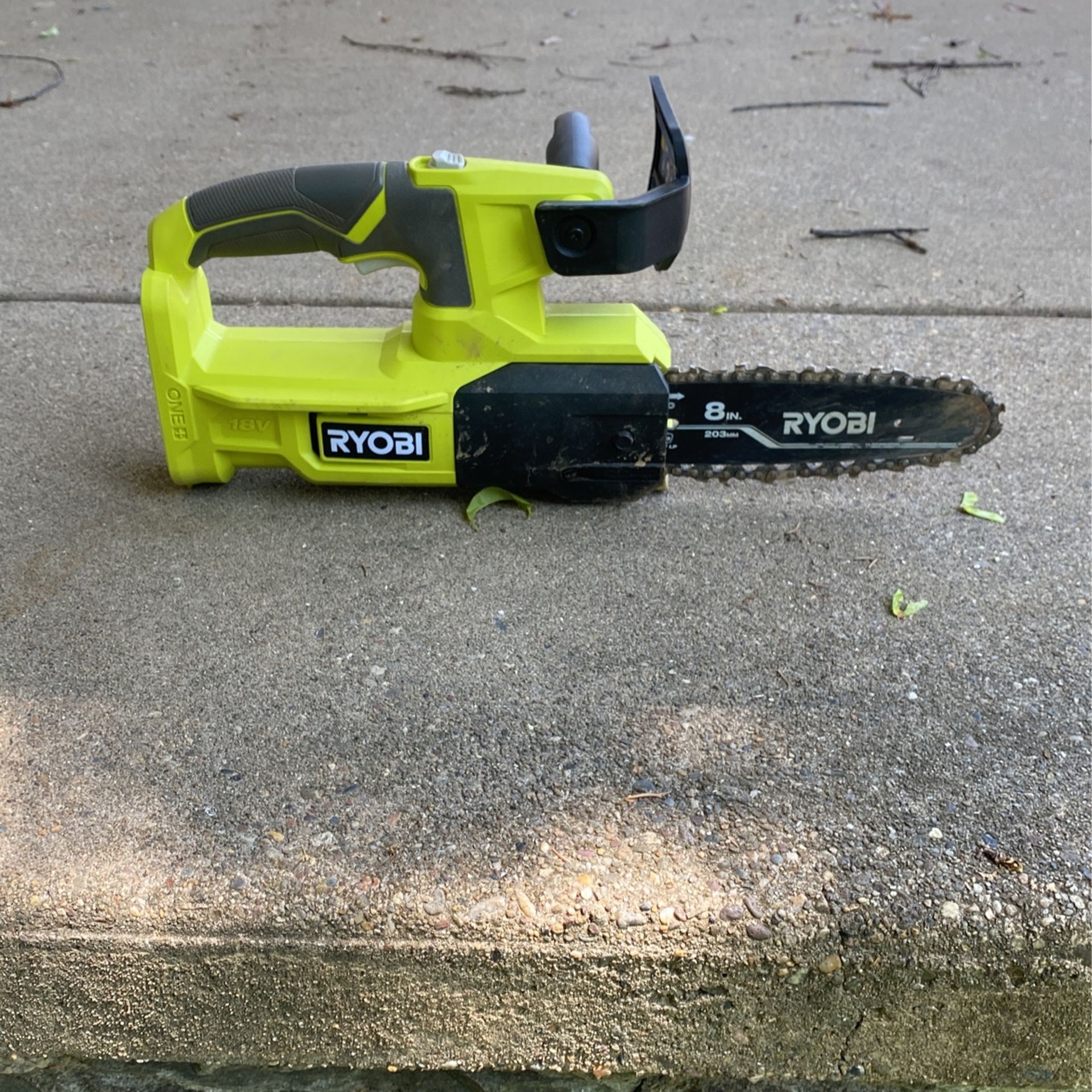 Ryobi 8in Chainsaw for Sale in Springfield, PA OfferUp