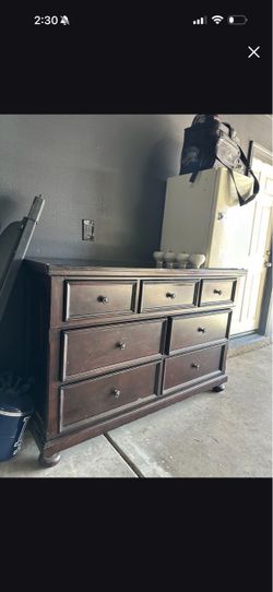 Wood dresser