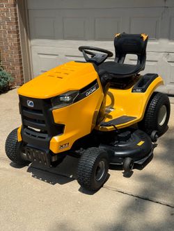 2017 Cub Cadet XT1 Enduro