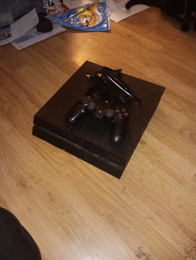 USED PS4 w/ Controller, Cords, 12 Games