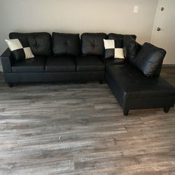 Black Sectional Couch 