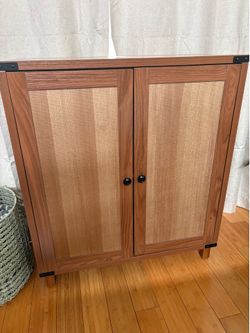 Storage cabinet
