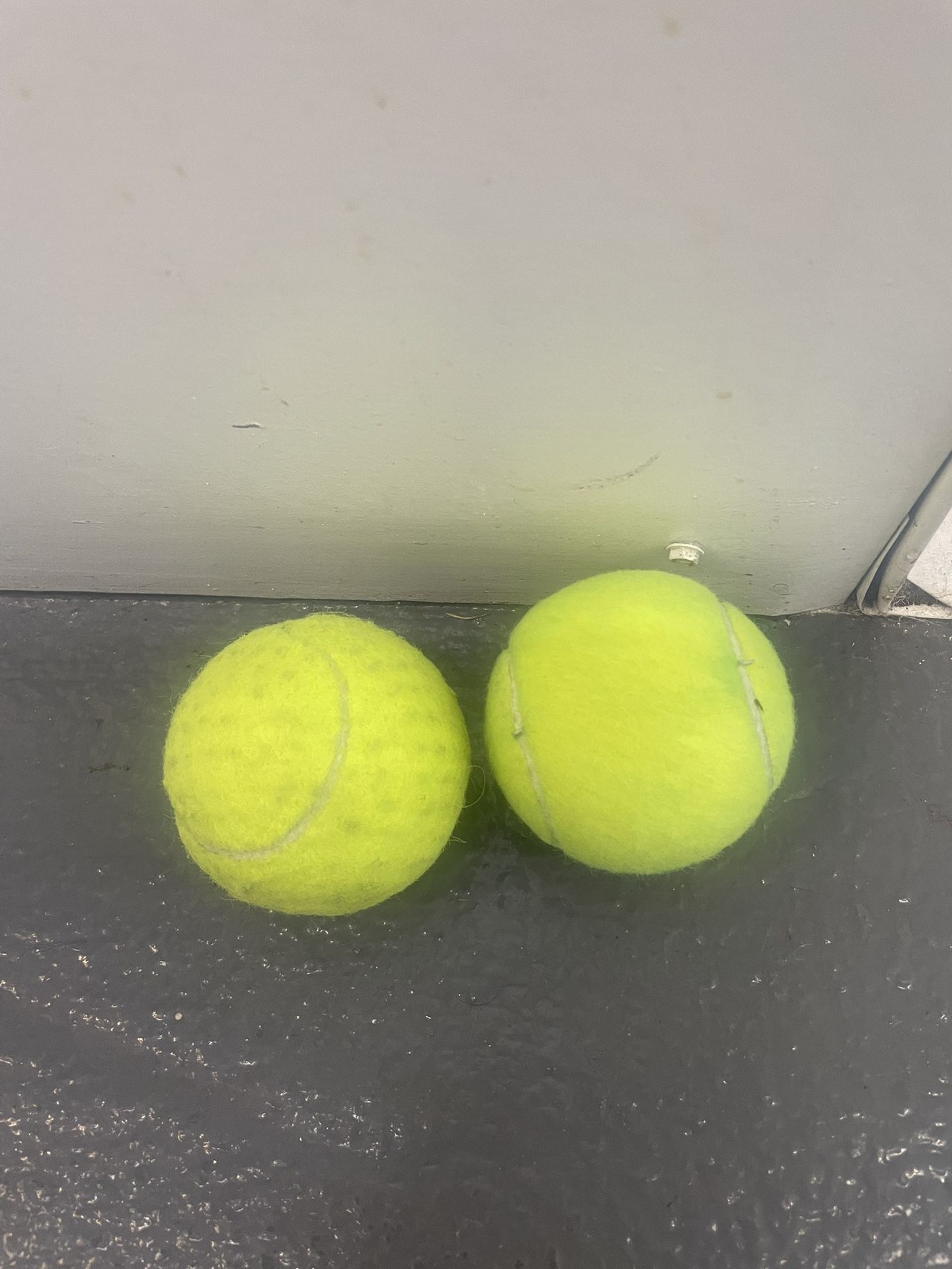 Tennis Balls (2)