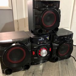 LG CM4550 700W 2.1 Channel Mini Shelf Bluetooth Stereo w/ Subwoofer, CD FM Radio