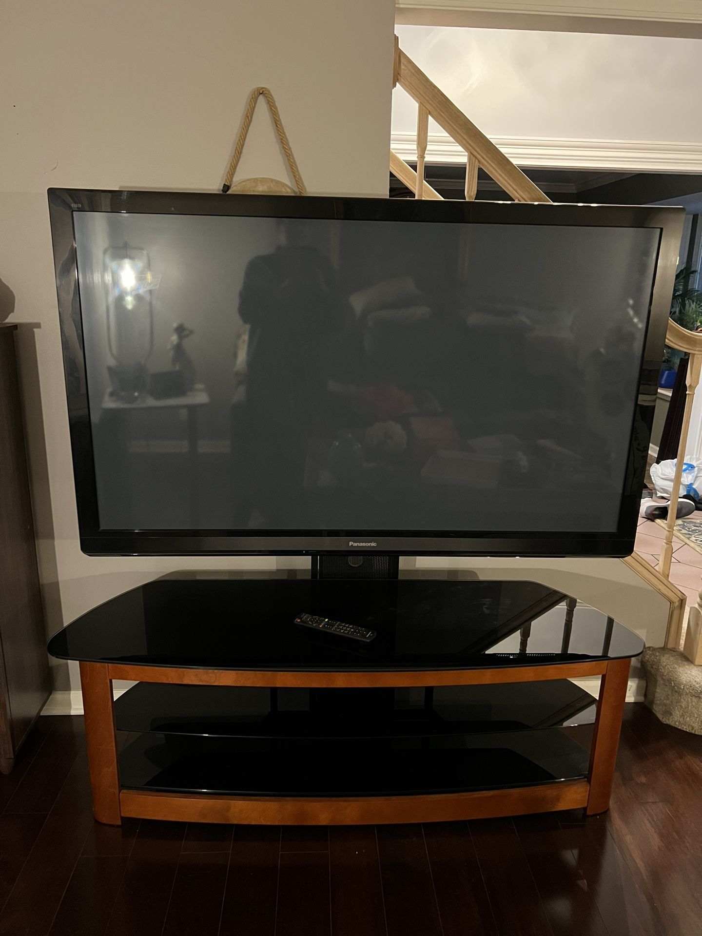 Samsung  65” TV w/stand. Works Great! 