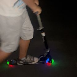 Razor Scooter Kids W/ Lights