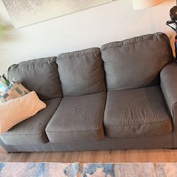 Free 3 Seater sectional couch 