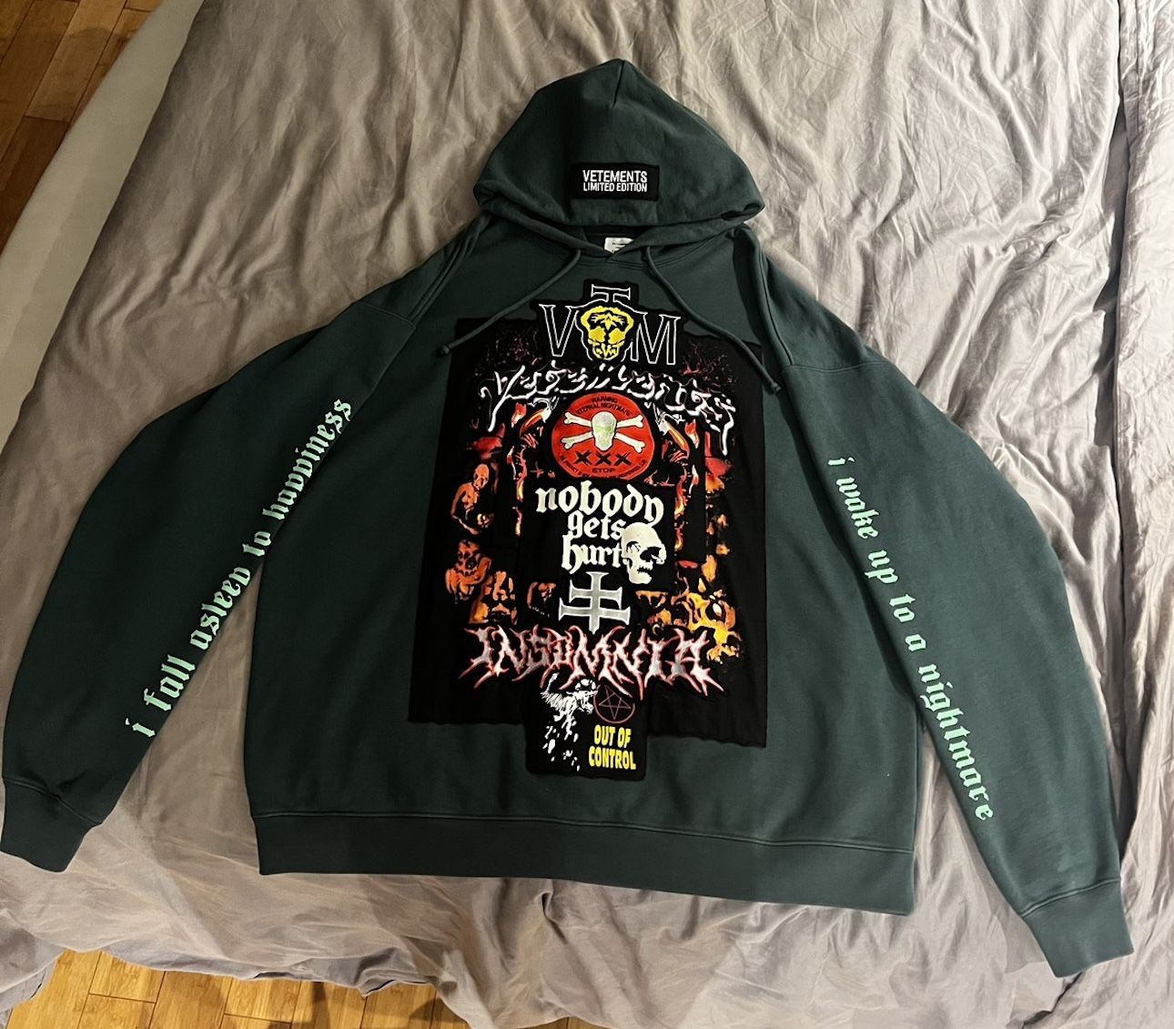 Vetements METAL PATCH LOGO Hoodie for Sale in Miami, FL - OfferUp