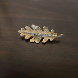 Small Leaf Pin/Broach