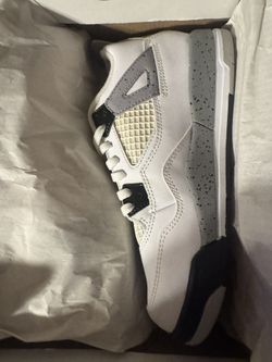 Jordan 4 White Cement 2016 Size 2 Y