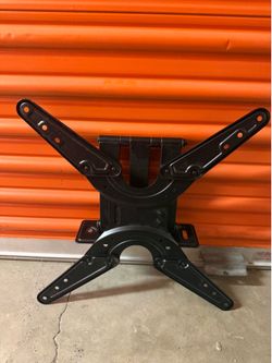 Full Motion Articulating TV Wall Mount