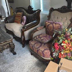 Luxury Traditional Sofa & Accent Chair Set