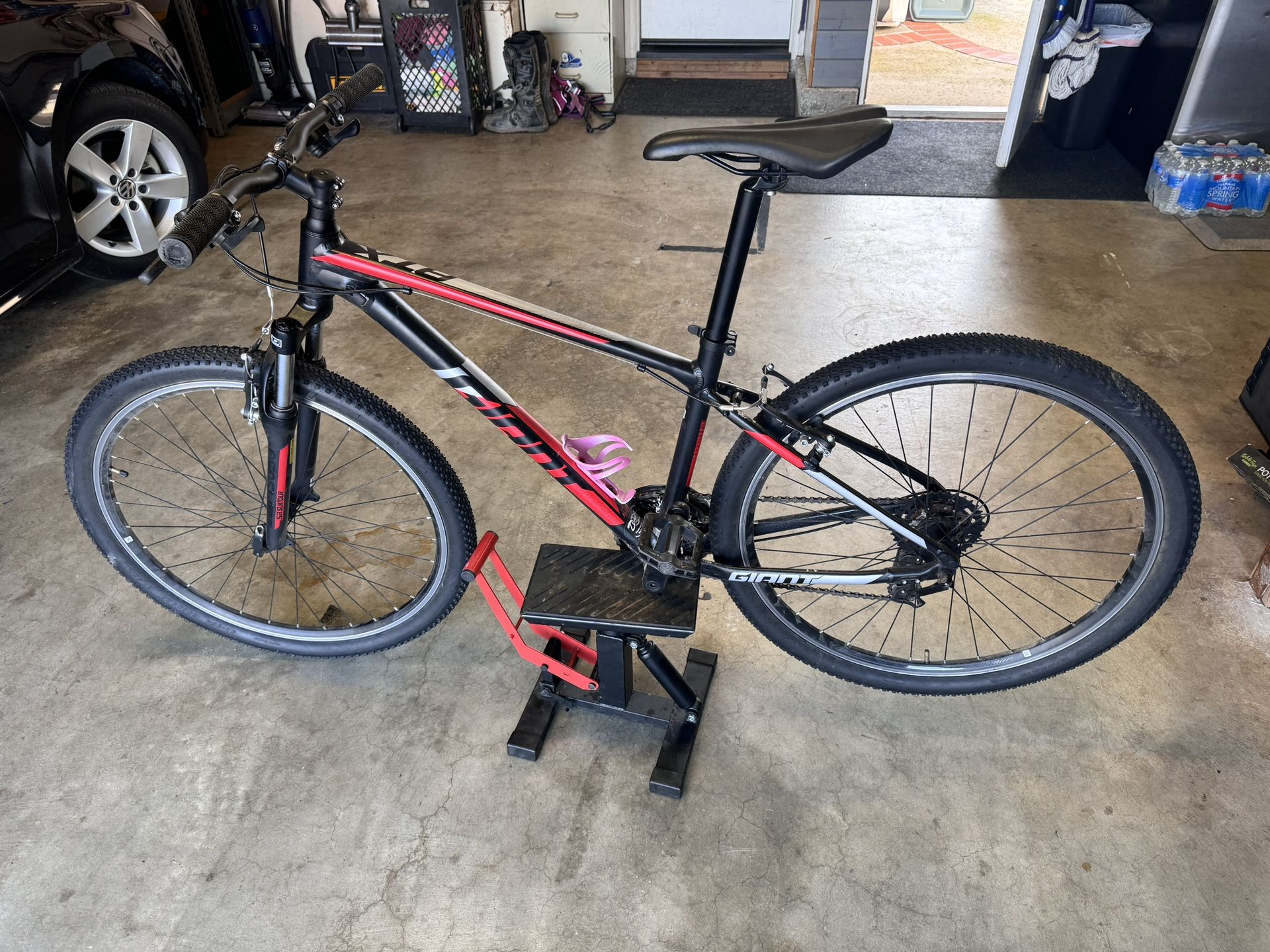 Giant ATX Mountain Bike