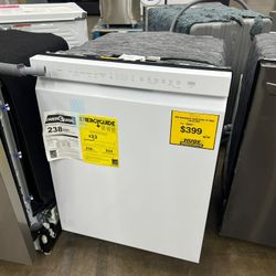 LG 24 in. White Front Control Dishwasher, Lavavajilla with QuadWash, 3rd Rack & Dynamic Dry, 48 dBA