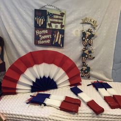 July 4 Decoracion 8 Pcs. For $4.00