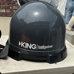  RV King Dish Tailgater With Carrier  $150 Firm