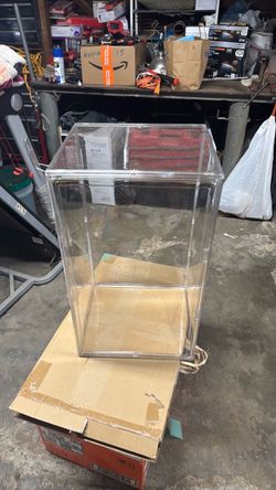 Clear plastic case