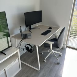 IKEA Huvudspelare Gaming Desk Beige And Hattefjall Chair Grey