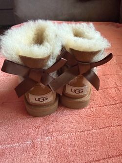 Girl Boots (UGG)