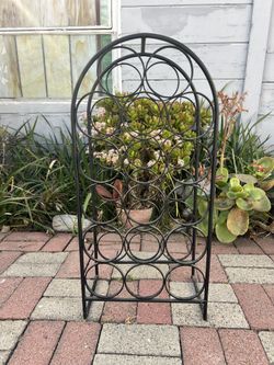 Wrought Iron Wine Rack Holds 17 Bottles