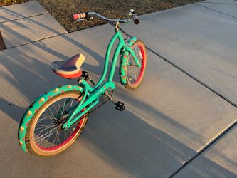 Girl’s Electra 20” Cruiser Bike