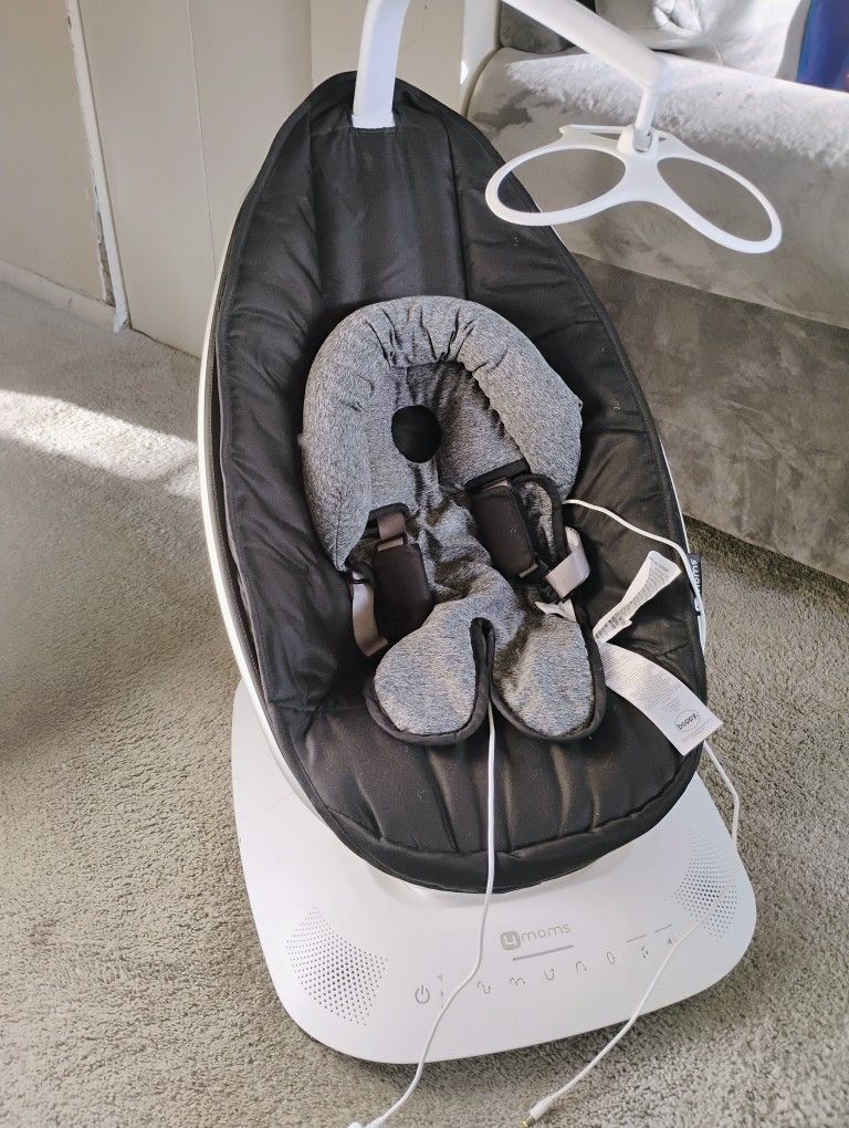 4 Mom's Swing