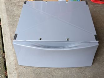 Whirlpool Maytag Pedestal

Gray