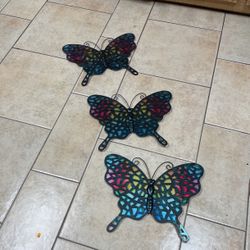 3 Butterflies 