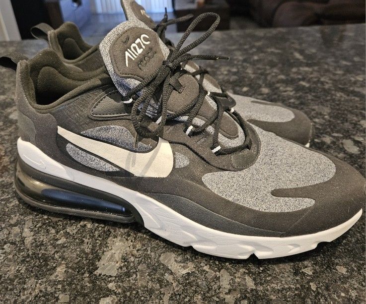 MENS NIKE AIR MAX 270 SIZE 13