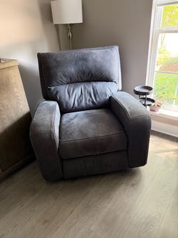 Recliner- electric