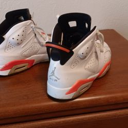 Jordan 6 Retro