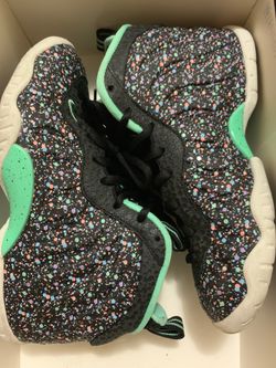 Glow in the dark foamposites 4Y