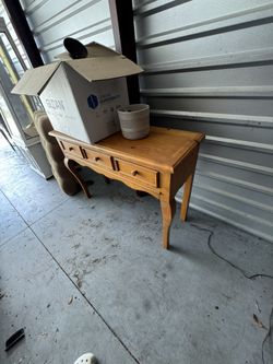 Entryway Accent Table