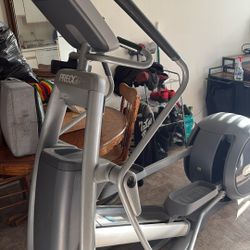 Precor Elliptical Machine EFX 576i