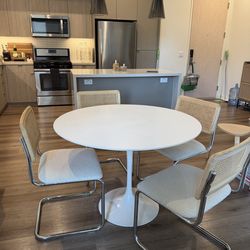 Kitchen / dining room table