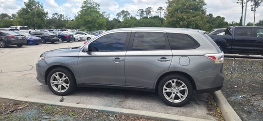 2014 Mitsubishi Outlander