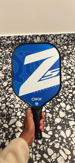 Onix Z5 Graphite pickleball paddle