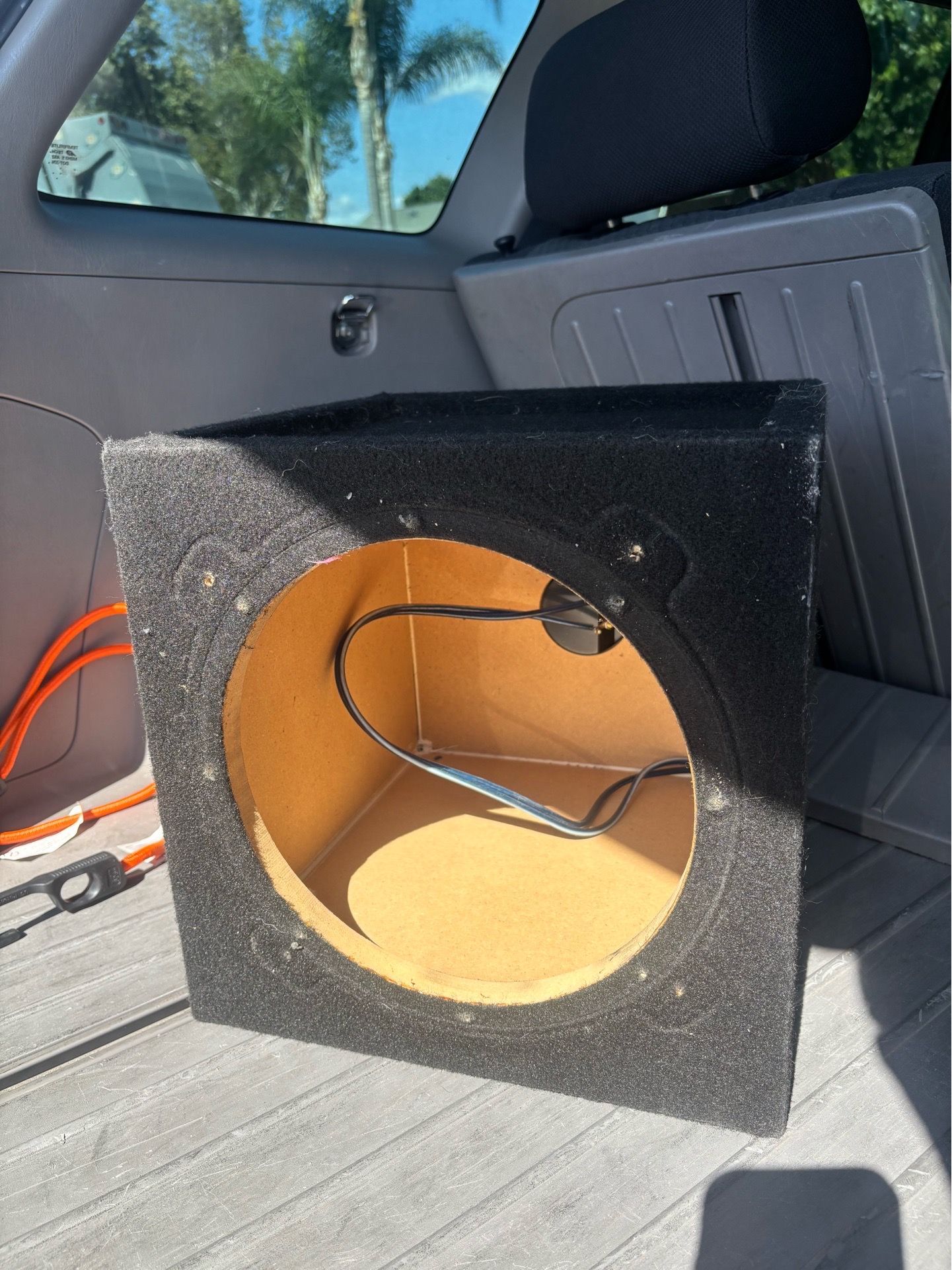 10 inch subwoofer Box