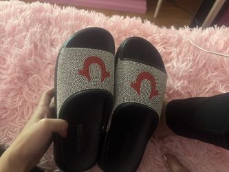 true religion slides 